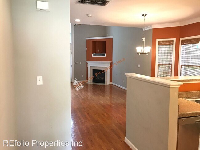 Building Photo - 3 br, 4 bath House - 5300 Goldenglow Way
