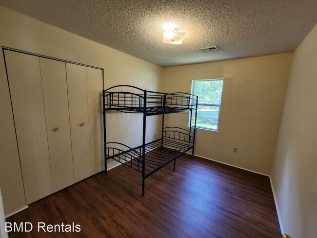 Foto del edificio - 3 br, 2 bath House - 209 E. Broad St.