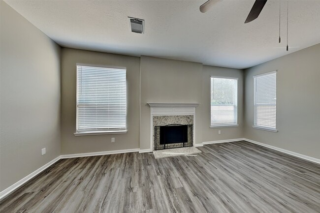 Building Photo - 1610 Blossom Creek Ct