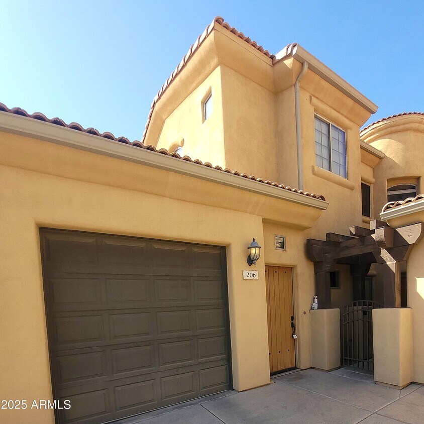 Foto principal - 16410 S 12th St