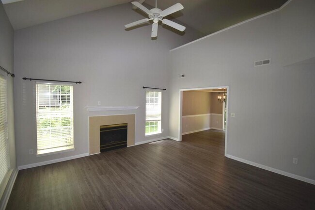 Building Photo - 12054 Mourning Dove Ln
