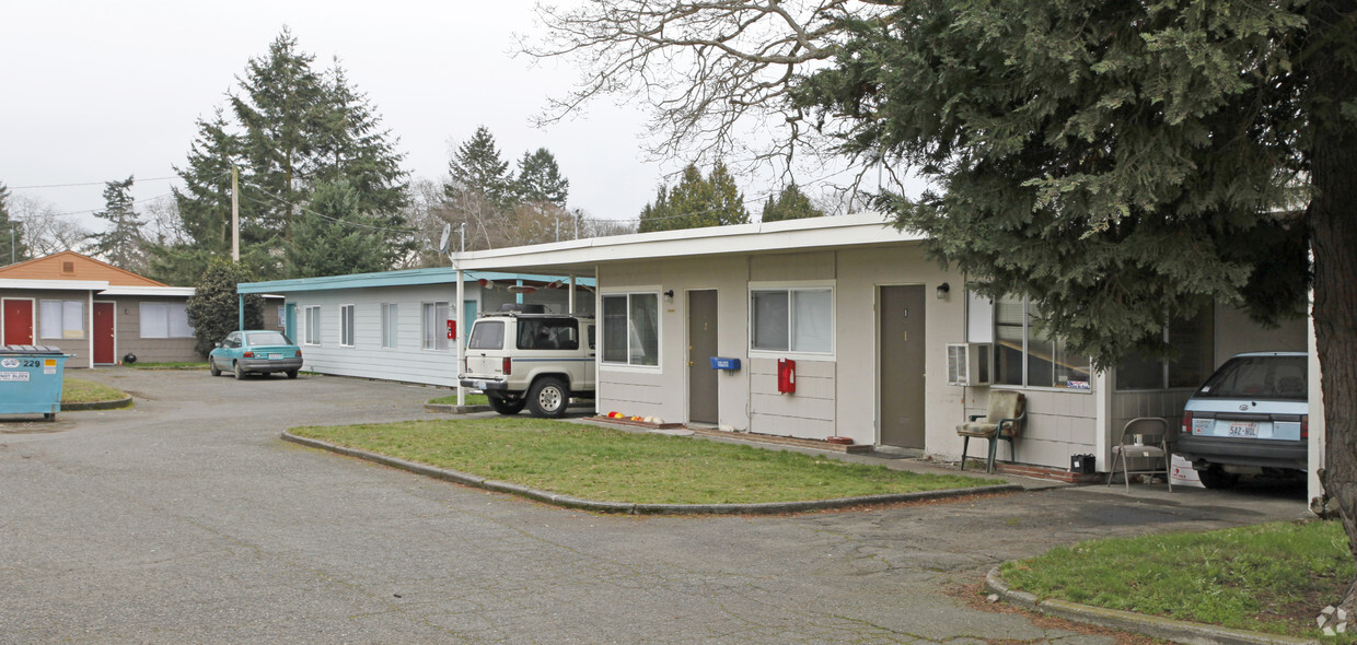 Foto del edificio - 8214 Lake St SW