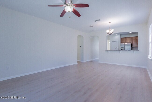 Building Photo - 12001 Alexandra Dr