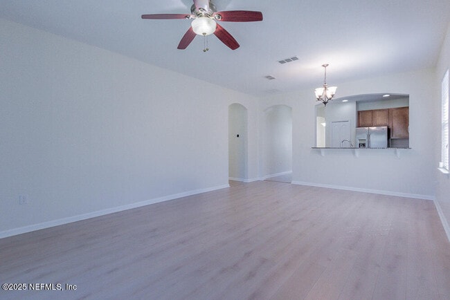 Foto del edificio - 12001 Alexandra Dr