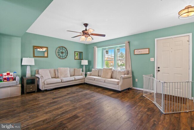 Building Photo - 110 Stull Ct
