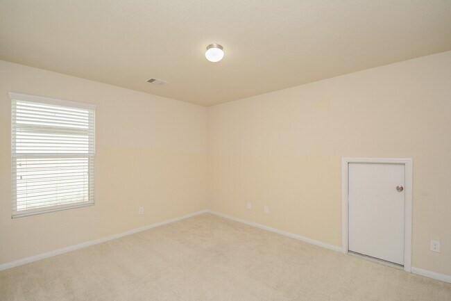 Building Photo - 2214 Forest Floor Ct