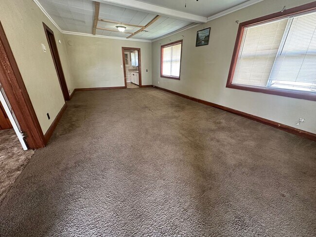 Foto del edificio - 2 bedroom and 1 bath home