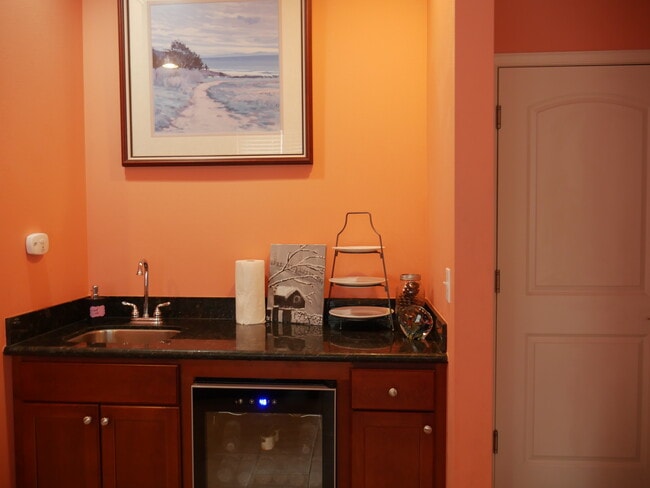 Wet Bar - 26115 220th Pl SE