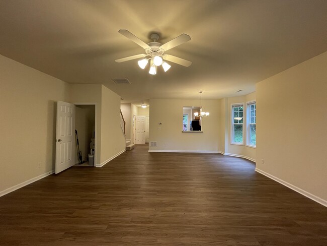 Building Photo - 2464 N Berkshire Rd