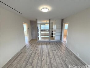 Building Photo - 751 Hoawa St