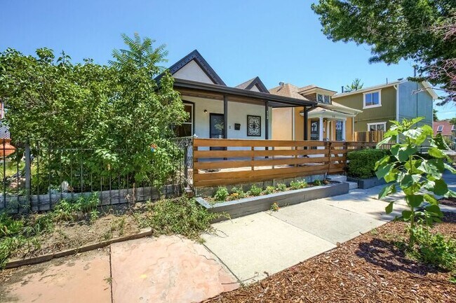 Building Photo - 712 Inca St