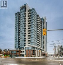 Building Photo - 5 Wellington St S