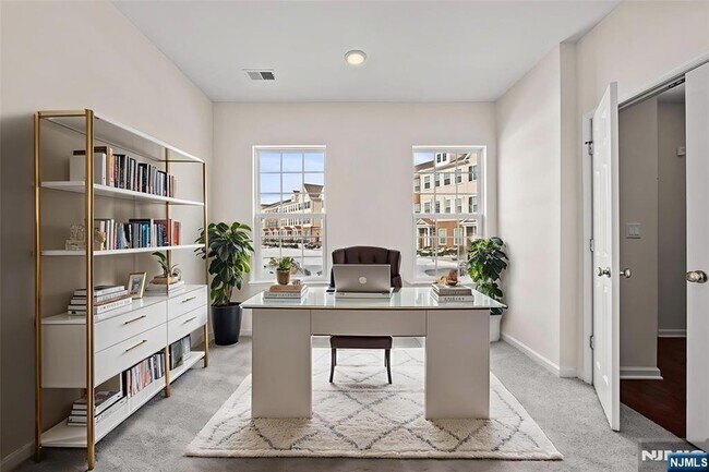 Foto del edificio - 9 Landmark Ln