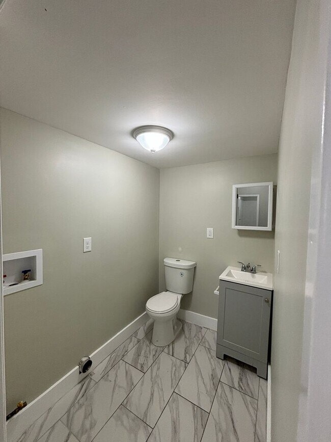 935 Clinton Ave Unit 2B, Irvington, NJ 07111 Apartments in Irvington