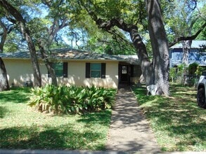 Building Photo - 3904 Bailey Lane