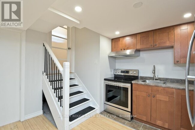 Building Photo - 95b Concession St E