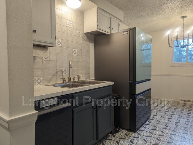 Building Photo - 926 Yeager Pl
