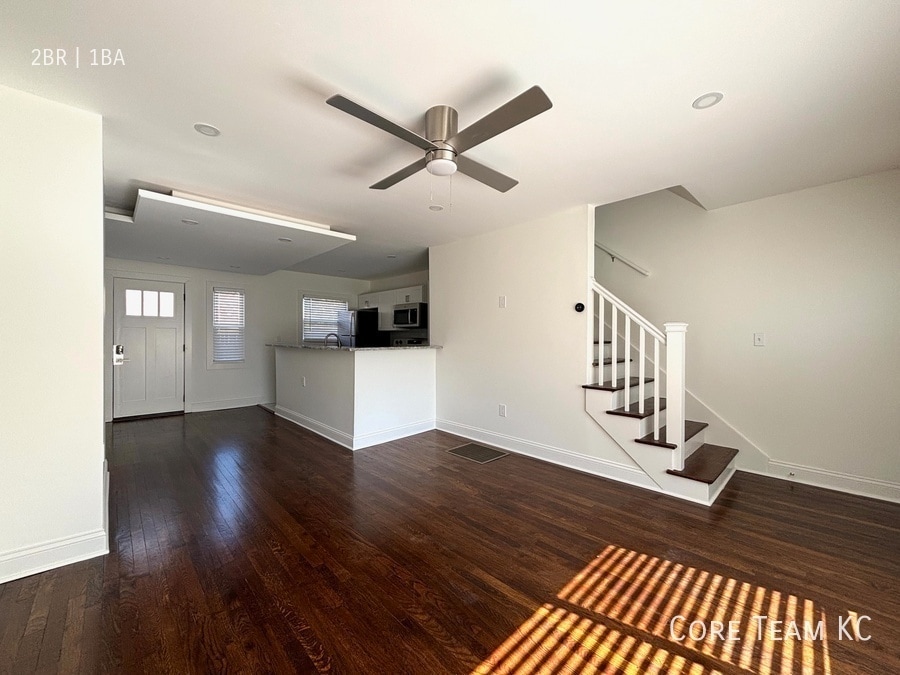 5044 Baltimore Ave Unit 5020, Kansas City, MO 64112 Room for Rent in