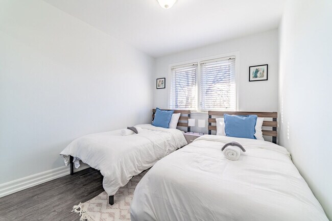 Photo du bâtiment - 556 Appleby Line