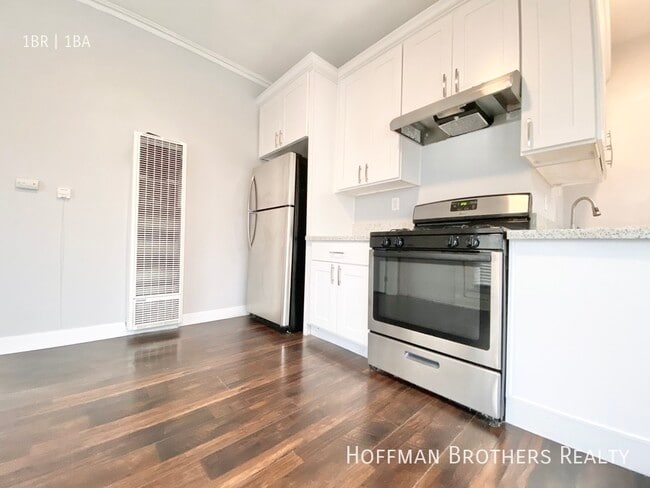 Building Photo - 1836 N Wilton Pl