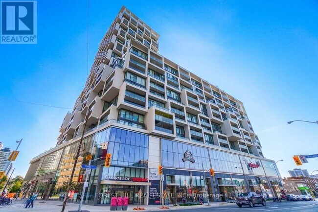Building Photo - 5-1625 Soudan Ave