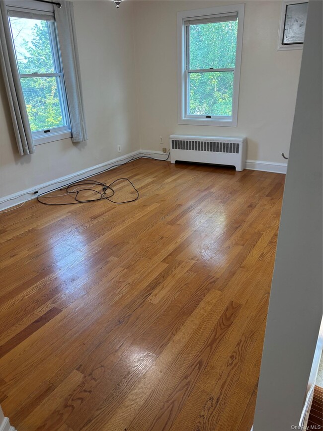 Building Photo - 261 Schenck Ave