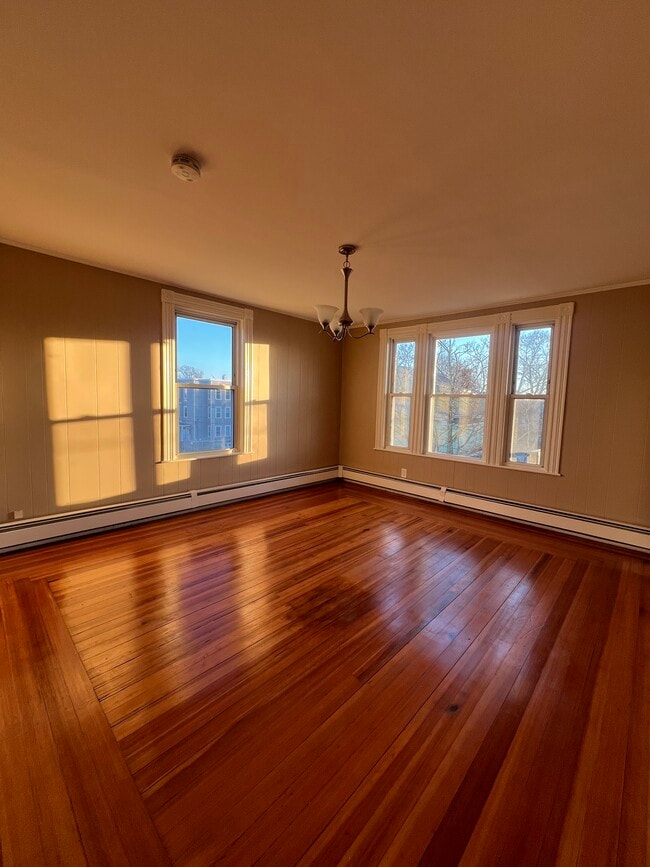 Building Photo - 61 Park St