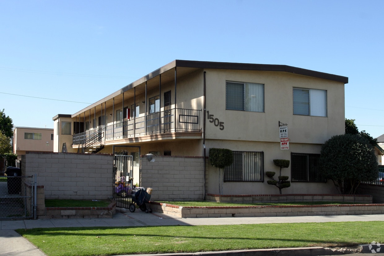 Primary Photo - 1505 N Stanton Pl