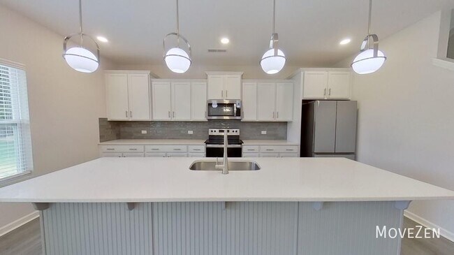 Building Photo - 4623 Shattalon Dr