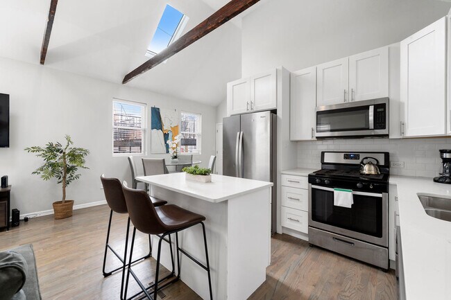 Foto del edificio - 712 N Willard Ct