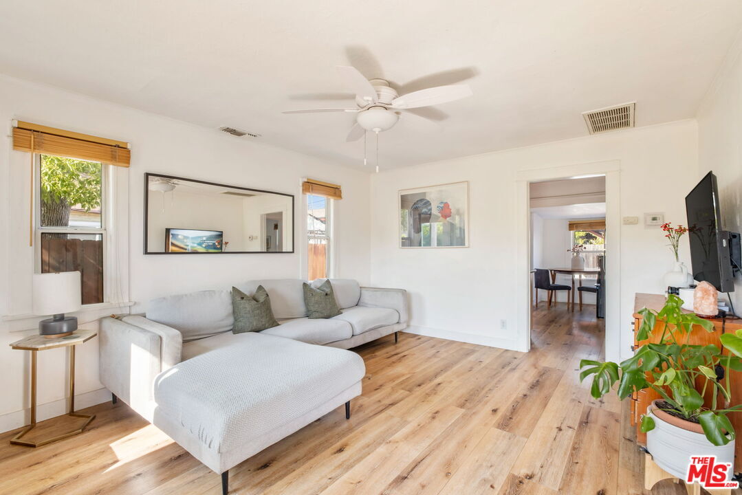 Foto principal - 414 Raymond Dr