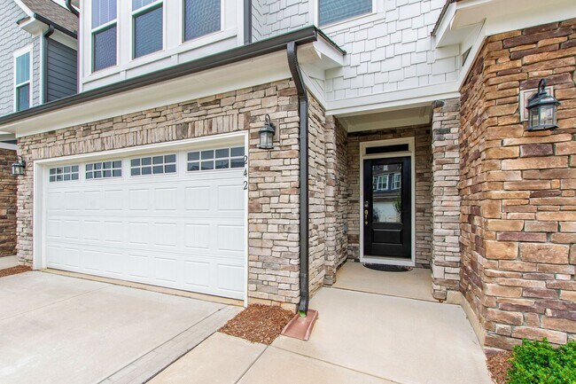 Foto del edificio - Beautifully Appointed Townhome in Prime Ho...