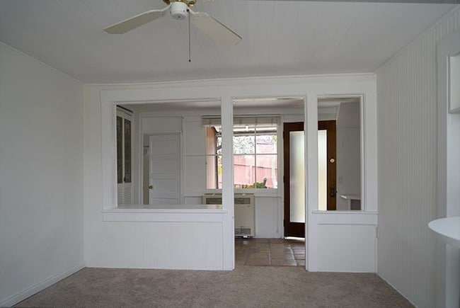 View looking toward front door entry - 2507 3rd St