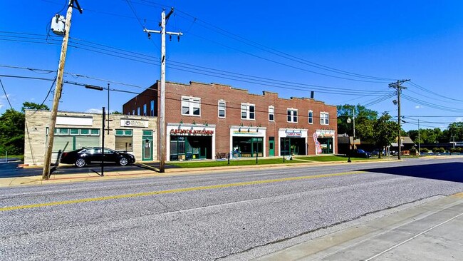 Foto del edificio - 252 S Florissant Rd