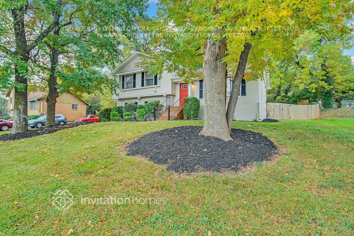 Primary Photo - 800 Braxfield Dr