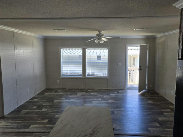 Building Photo - 1219 51st Ave E