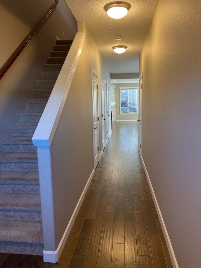 Foto del edificio - Beautiful Townhome in Camas!