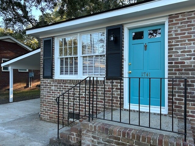 Building Photo - 1741 Mulmar St