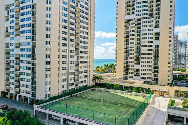 Foto del edificio - 1890 S Ocean Dr
