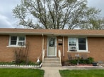 Primary Photo - 615 W South St