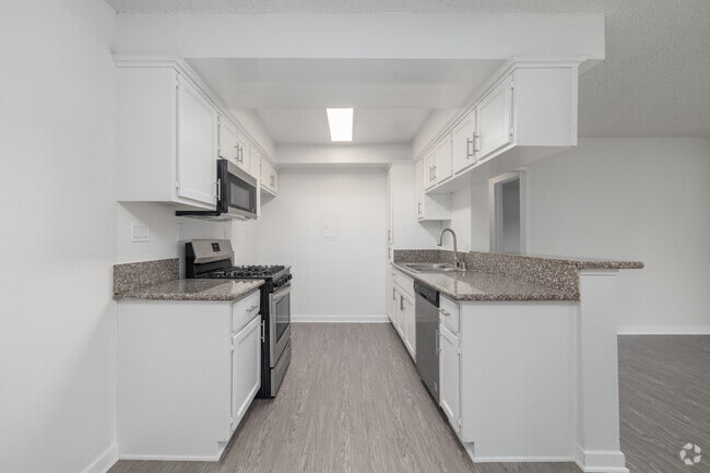 Interior Photo - Woodruff Place Apts