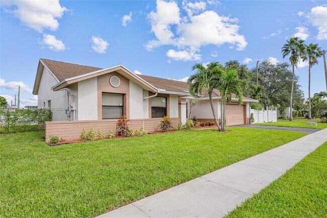 Foto del edificio - 9601 Dunhill Dr