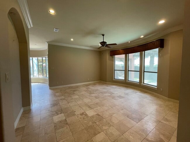Building Photo - 232 Middleston Dr