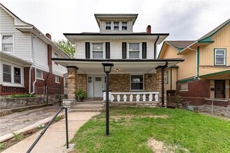 Building Photo - 2705 E 35th St
