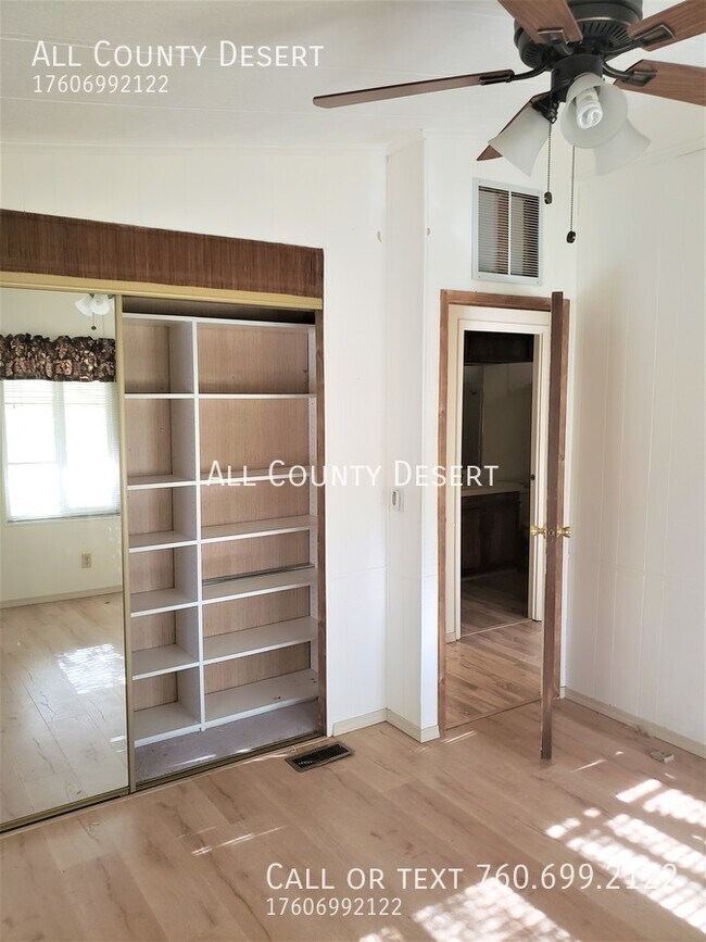 Building Photo - 73290 San Carlos Dr