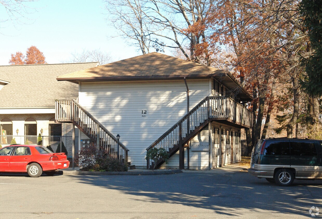 Primary Photo - 12 Spring St
