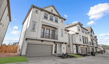 Building Photo - 10609 Centre Green Way