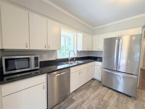 Building Photo - 5019 Yarwell Dr