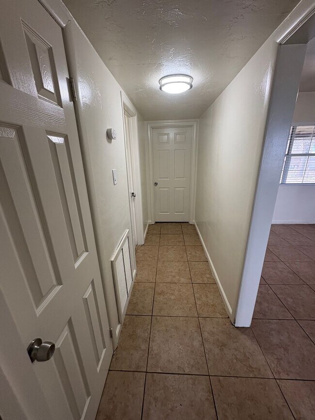 Foto del edificio - Cozy Country Home Located in Tiptop CA Available Now!