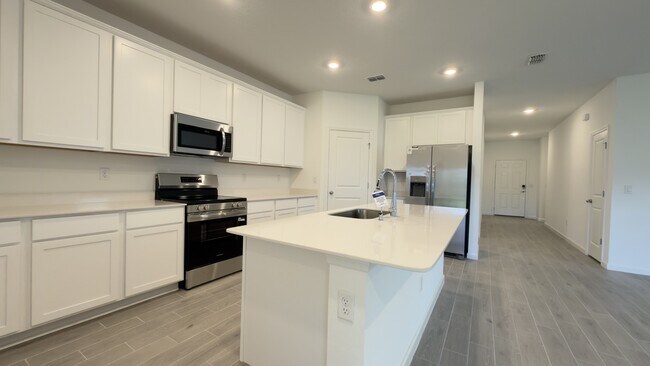 Foto del edificio - 9230 Country House Dr